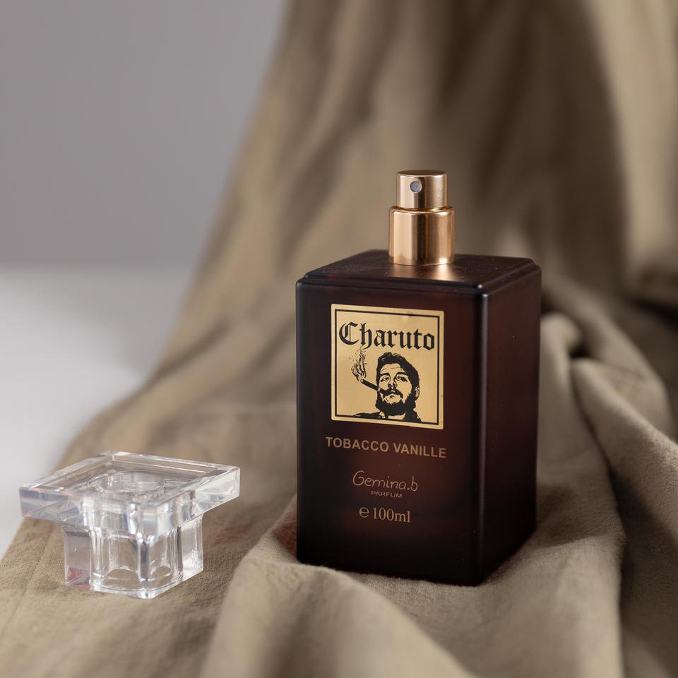 SASHA RABBIT Warm Spicy Pure Oud Wood